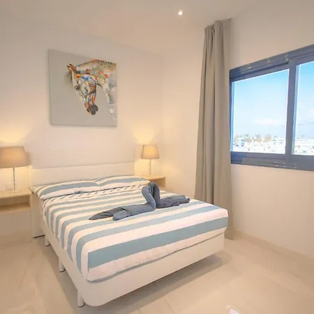 Atlantico Plaza 3a - 2 Beds - 2 Baths *